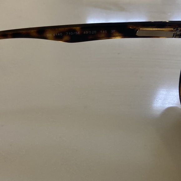 New Ray-Ban sunglasses - Picture 5 of 15